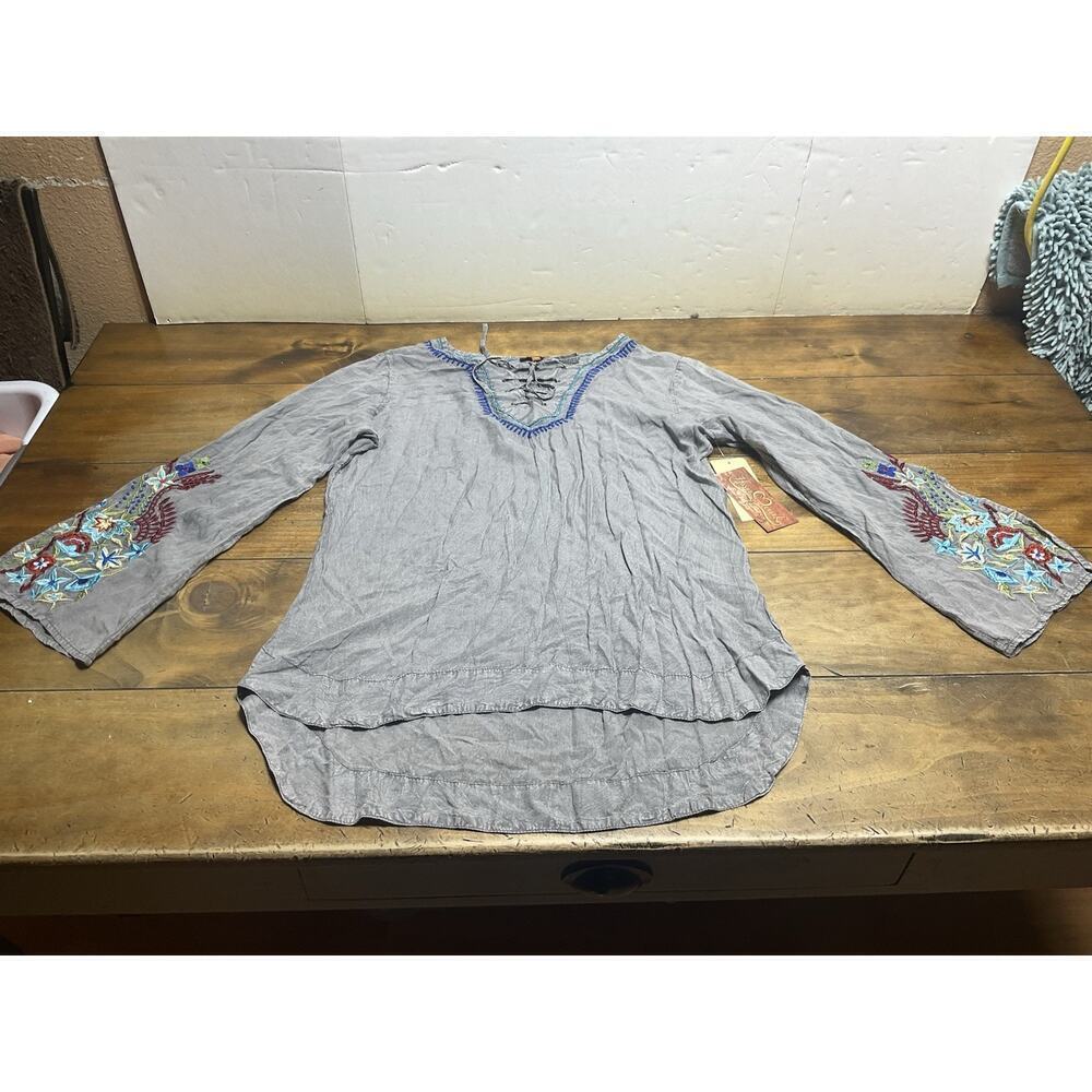Scully Shirt Women’s Large Gray Embroidered Hi/Low Peasant Top Bell Sleeve Boho